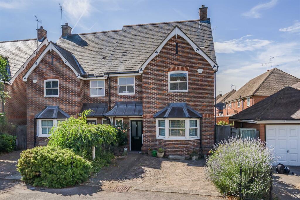 Main image of property: Cambridge Road, Marlow, SL7