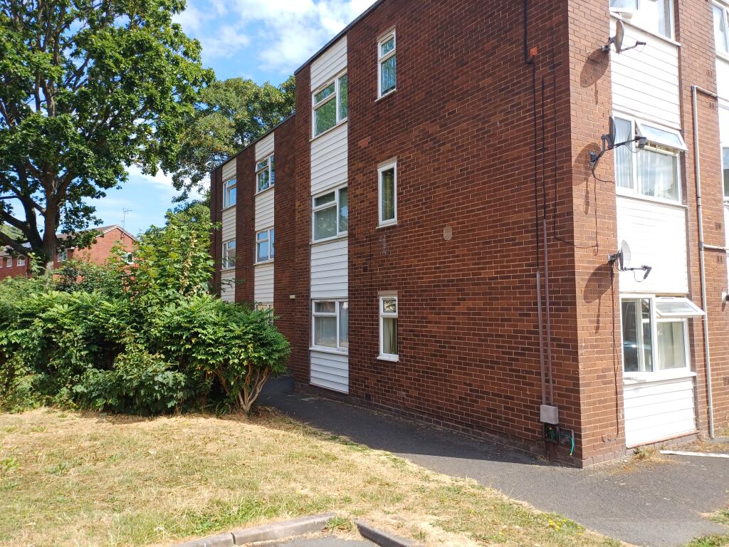 Main image of property: 40 Overton Way, Wrexham, LL12 7LB