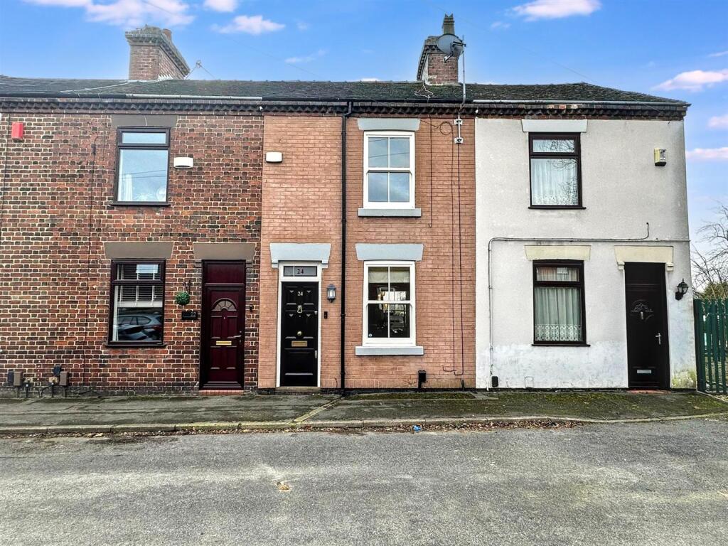 2-bed terraced on Hardman Street, Milton, Stoke on Trent, ST2 7ET, £135,000
