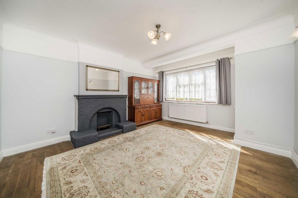 House in London, Norbiton - View 5