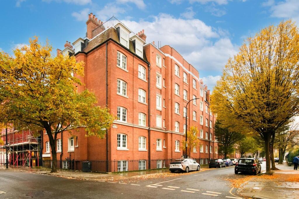 1-bed flat on Thanet Street, Bloomsbury, London, WC1H, £375,000