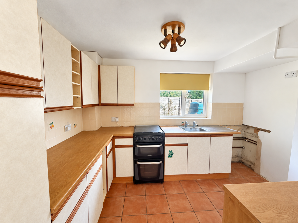 House in Taunton - View 4