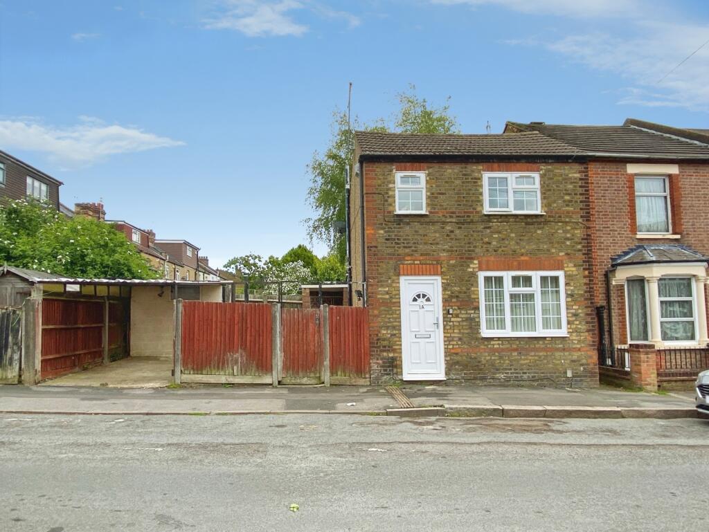 Main image of property: Benskin Road, Watford, Hertfordshire, WD18