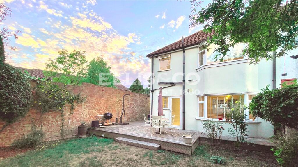 House in London - More