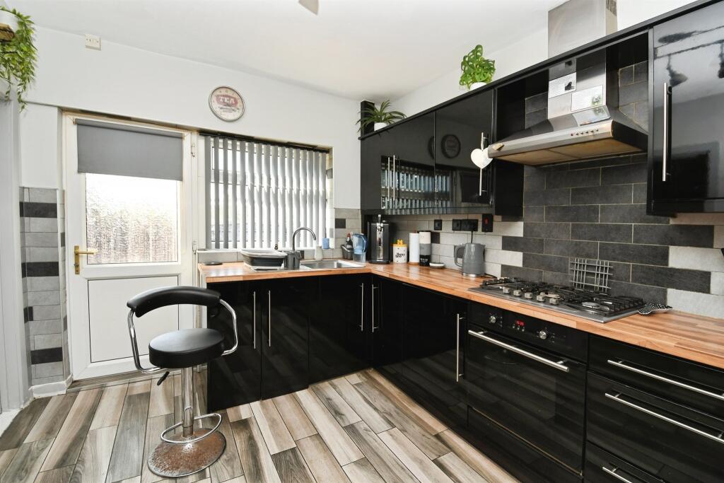 House in Doncaster - View 5