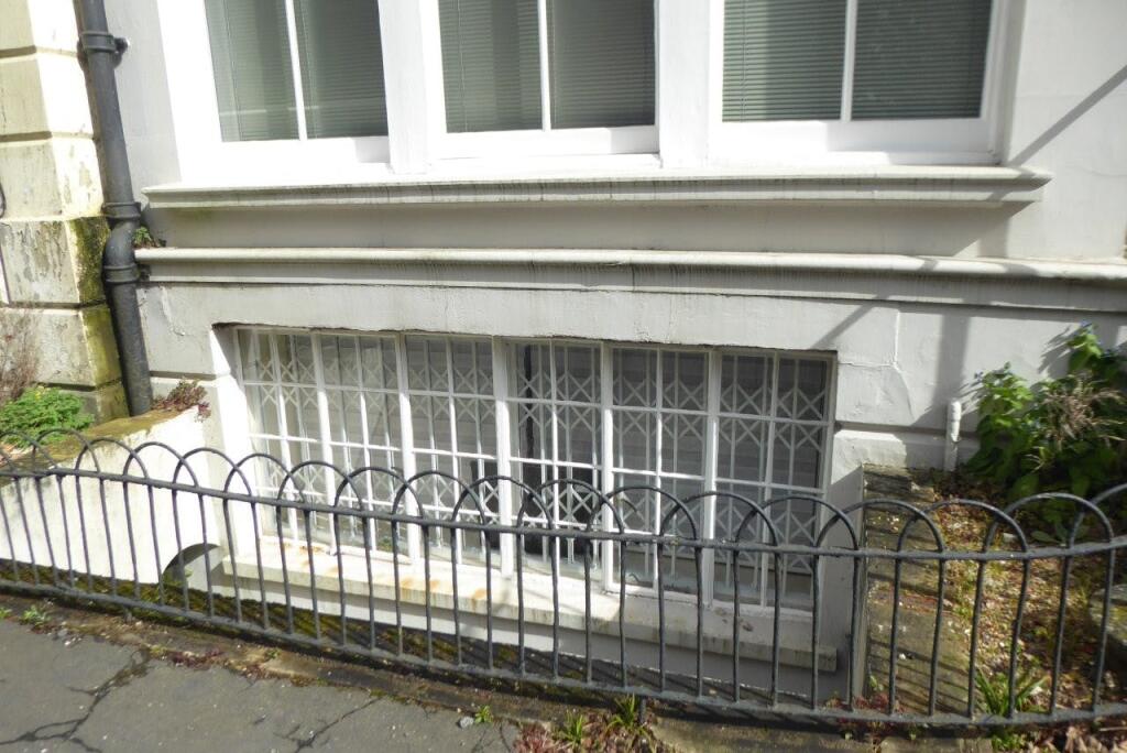 P1060727 rearTL.jpg