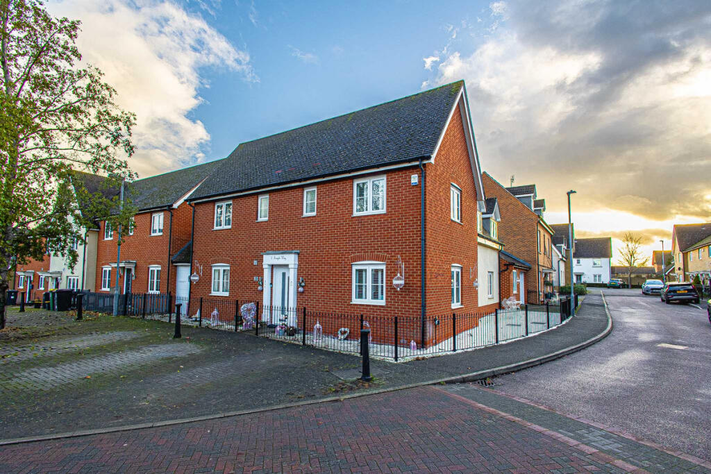Main image of property: Temple Way, Rayleigh, SS6