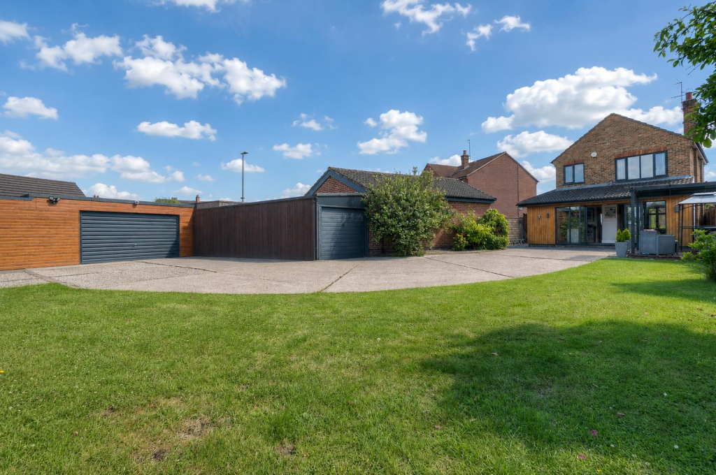 House in Rushcliffe, Ruddington - View 2