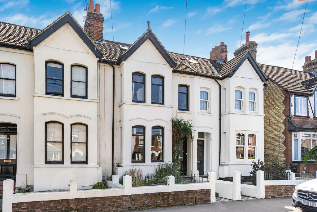 Main image of property: Bearton Road, Hitchin, SG5