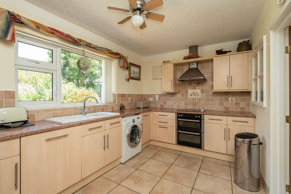 House in East Lindsey, West Keal - View 3