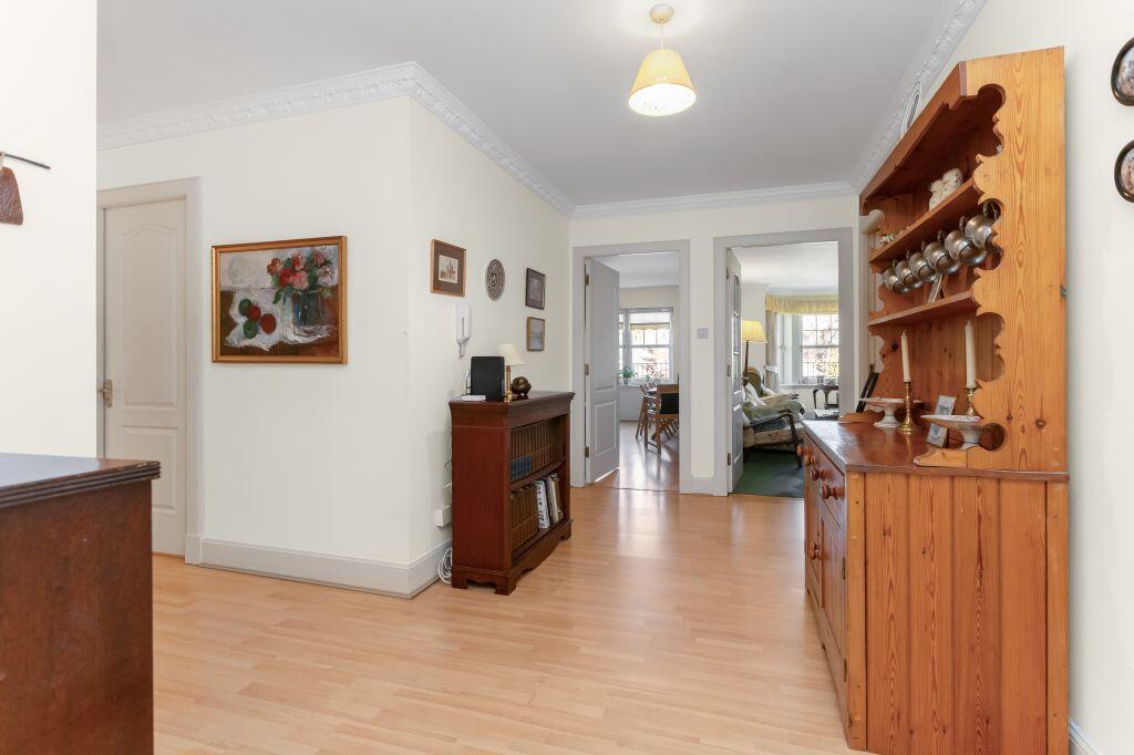 32/4 Littlejohn Road, Greenbank, Edinburgh, EH10 5GJ photo 3