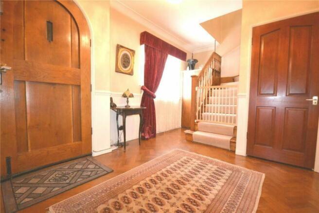 Beech Avenue, London, N20 photo 3