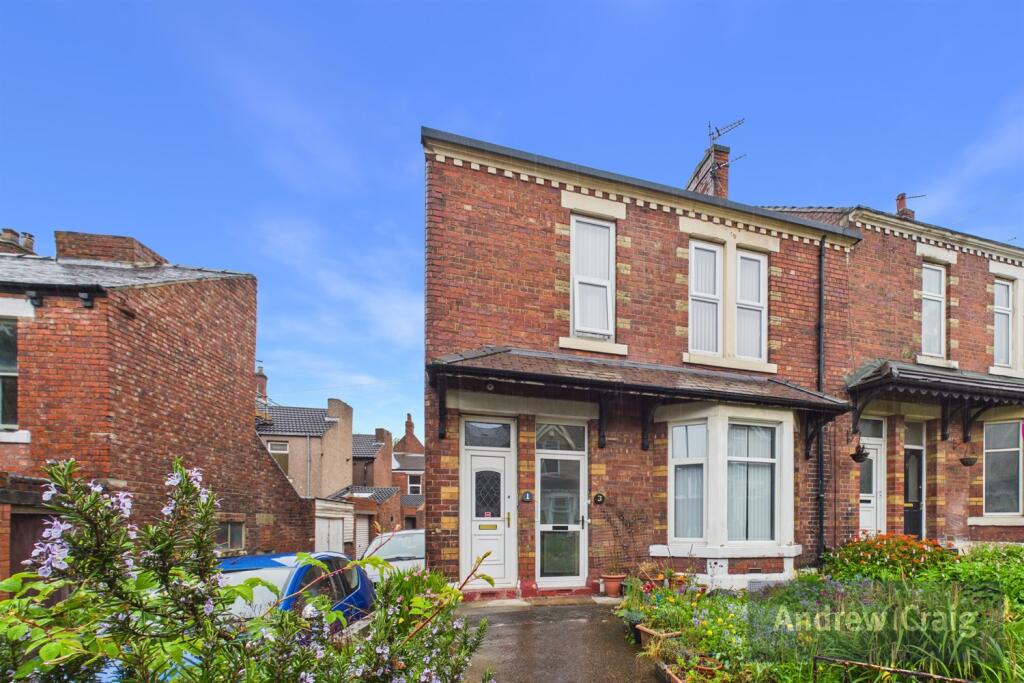 3-bed flat on Westmorland Avenue, Howdon, £99,950
