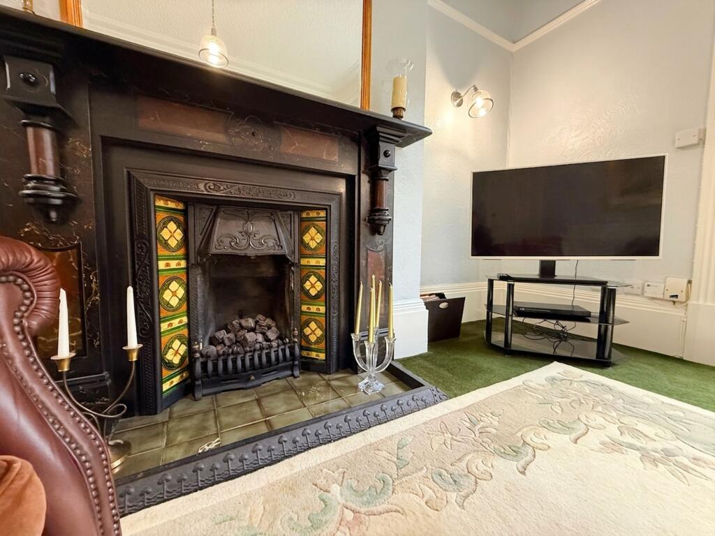 Apartment in Sheffield - More