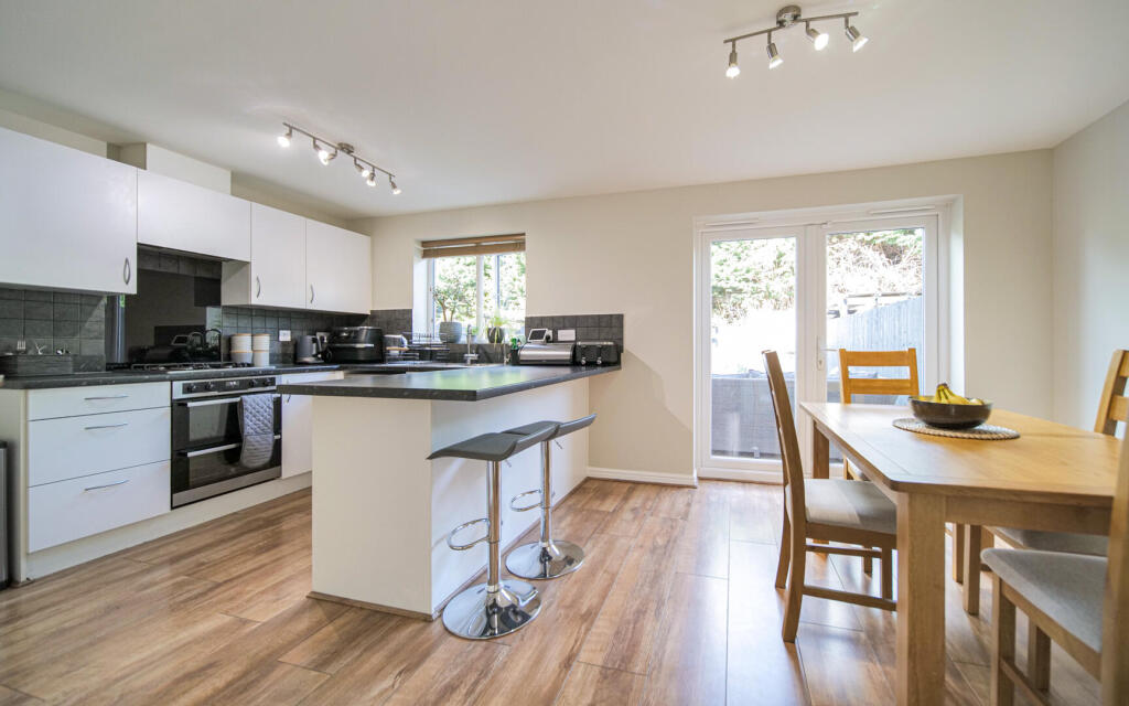 House in Swindon - View 3
