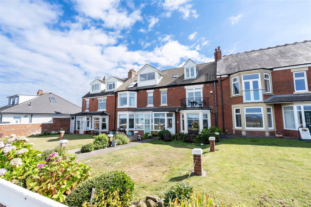 5-bed terraced on Southcliff, Whitley Bay, £695,000