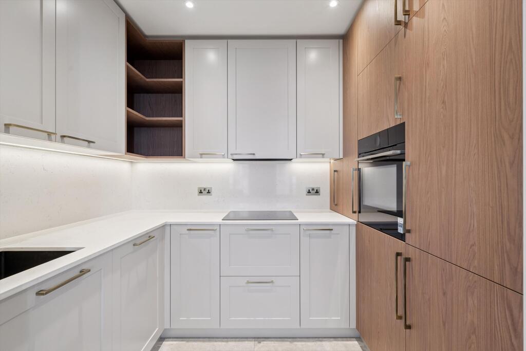 Apartment in London - View 5