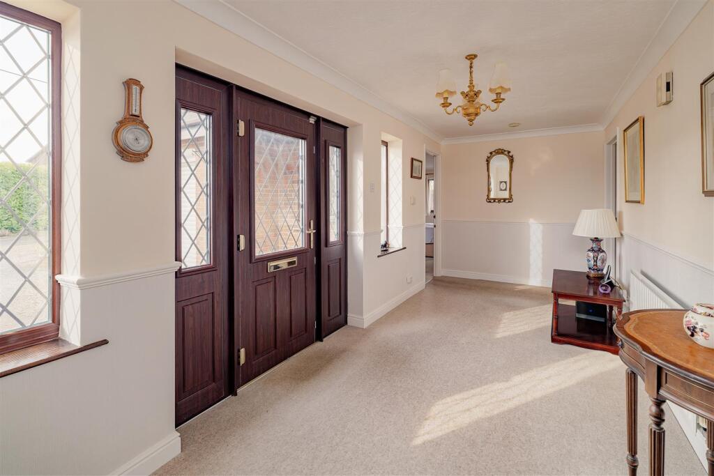 House in Shrewsbury, Bomere Heath and District - View 5