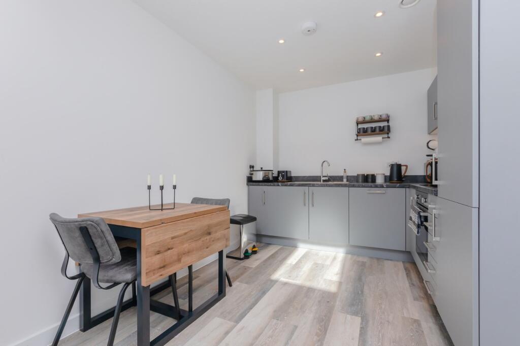 Artisan House, Brooks Road, BN7 photo 5
