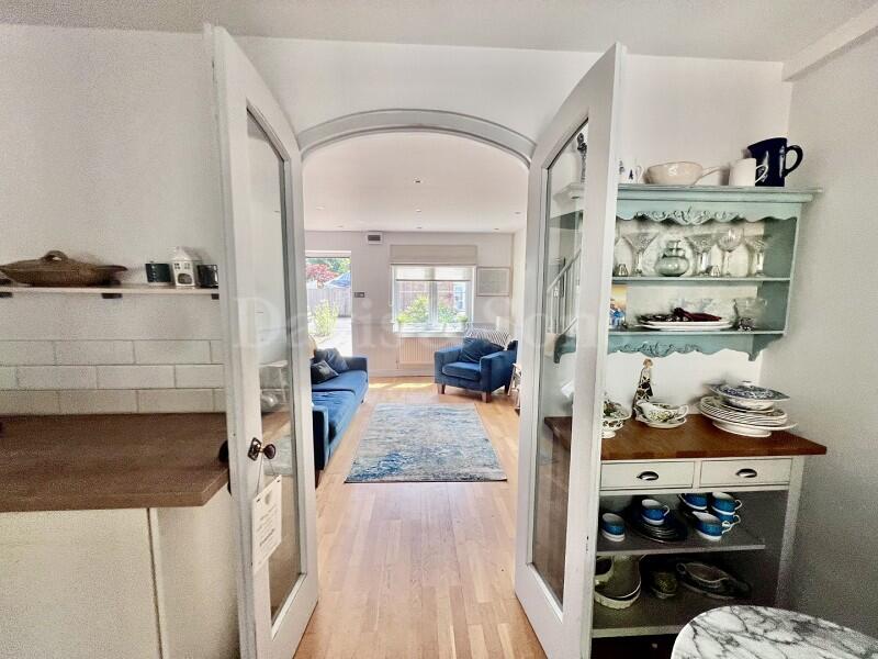 House in Newport - View 4