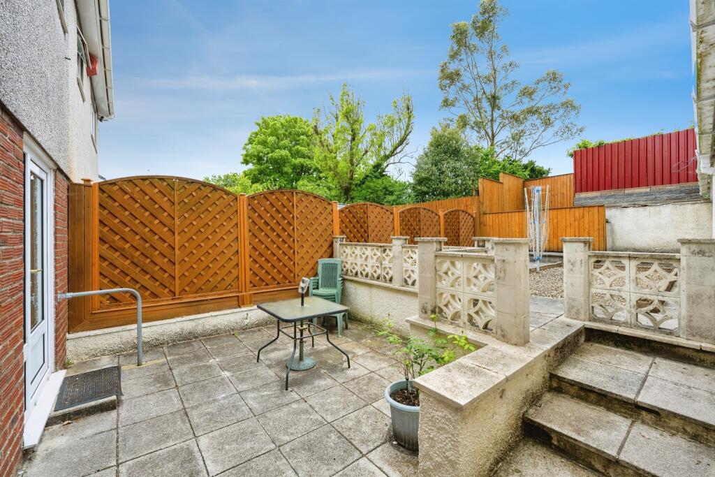 Pineway, Treboeth, Swansea photo 5