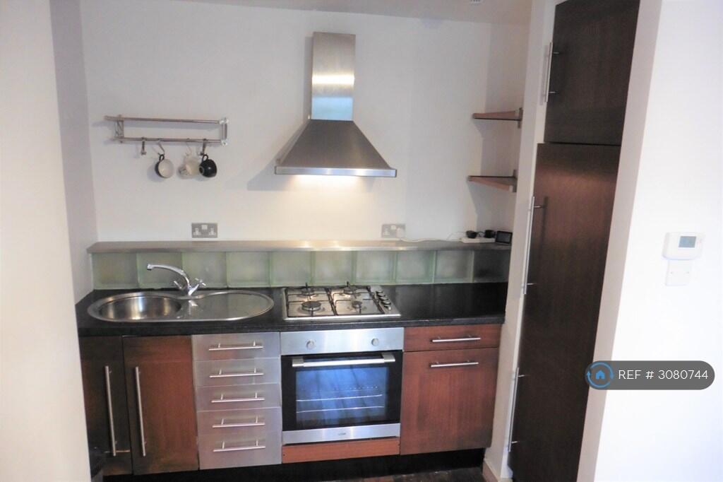 Apartment in Brighton, Round Hill - View 4
