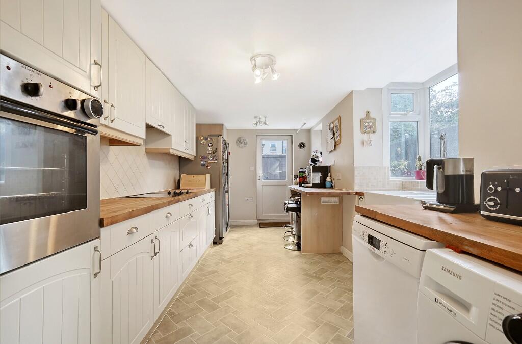 Main image of property: Granville Road, London, E18