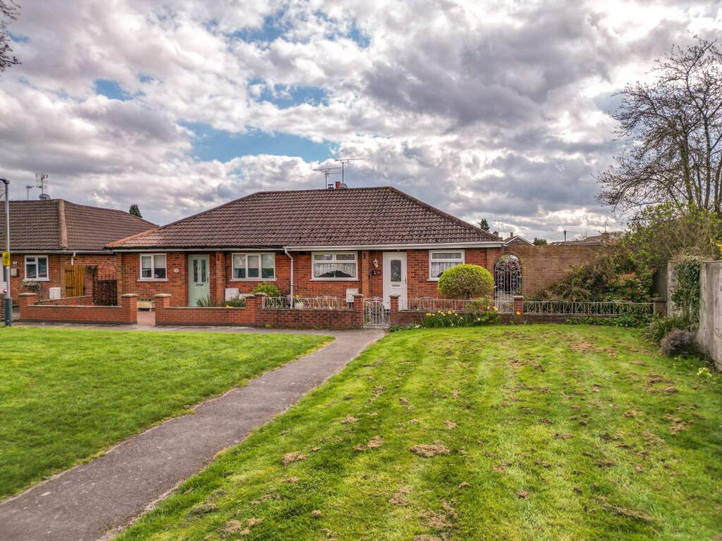 Main image of property: Stonewell Crescent, Nuneaton, CV11