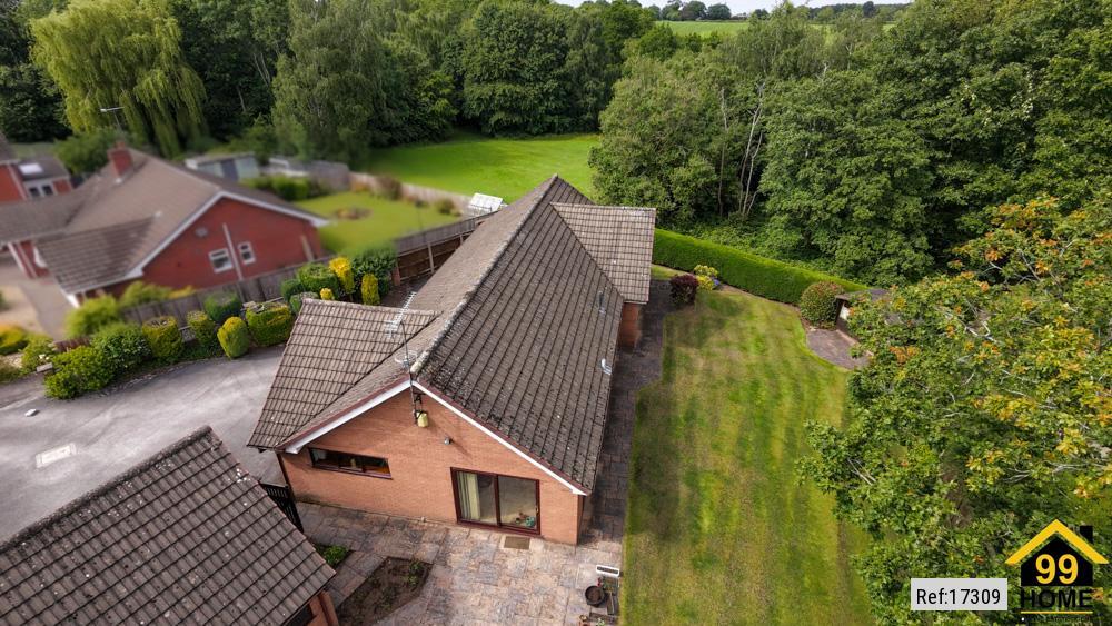 House in Stoke-on-Trent - View 3