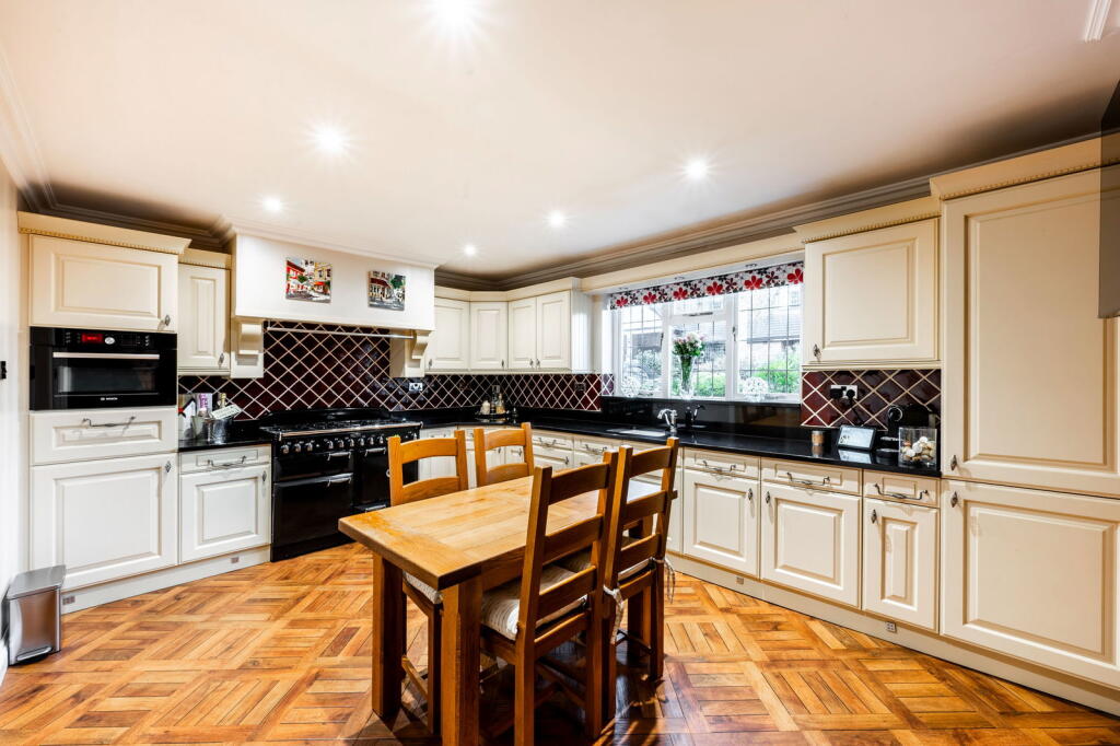 Additional image 7 of Farways, Keepers Gate Close, Sutton Coldfield, B74