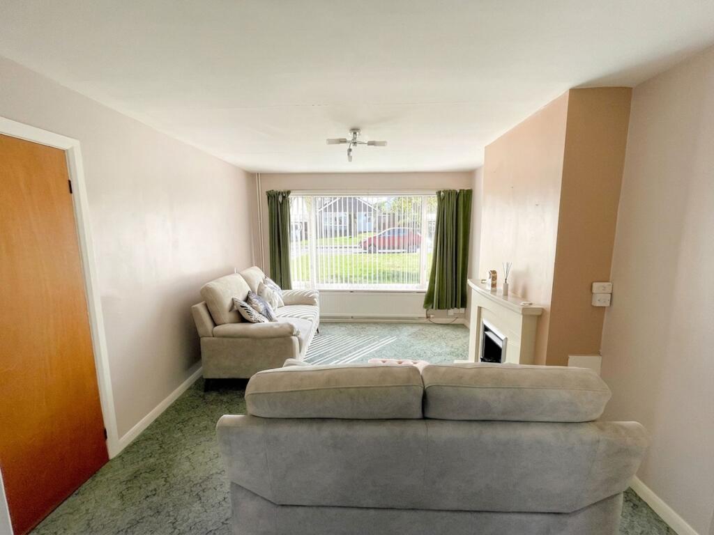 House in Thornbury, South Gloucestershire - More