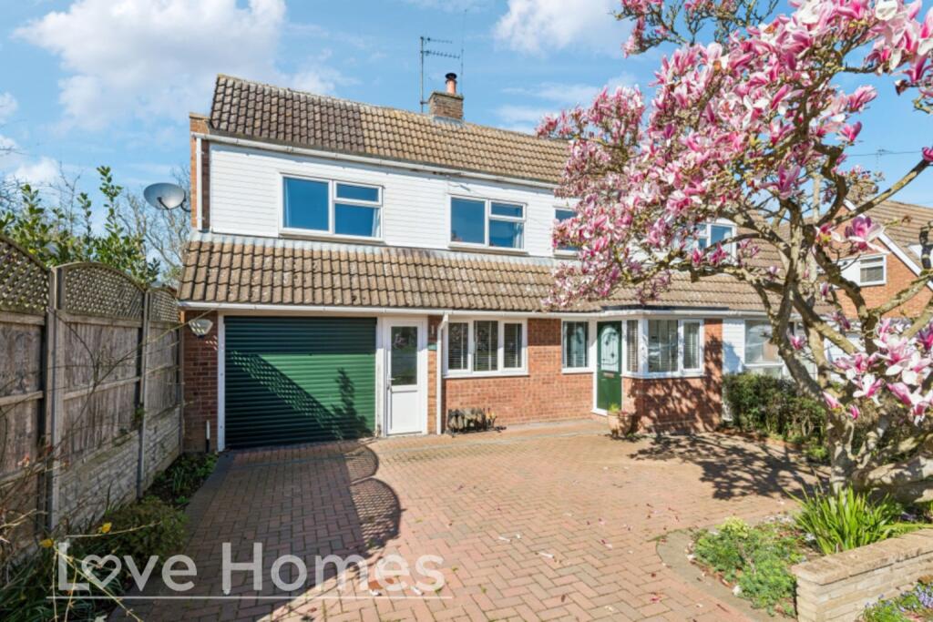 Main image of property: Newbury Close, Silsoe, MK45 4EZ
