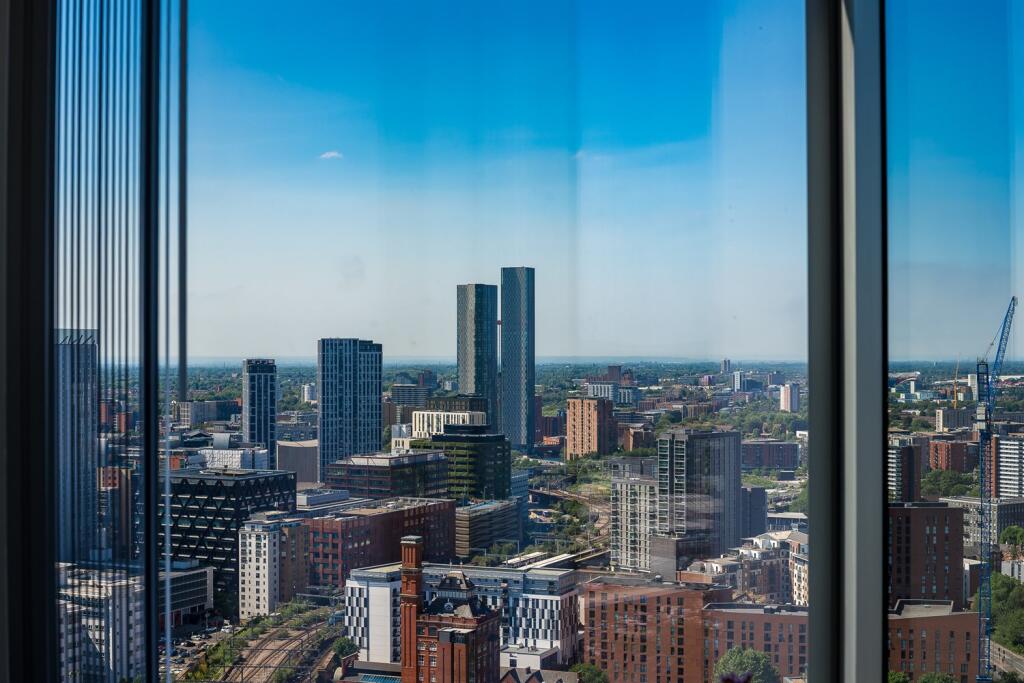 Apartment in Salford, Trinity, Lower Broughton - More