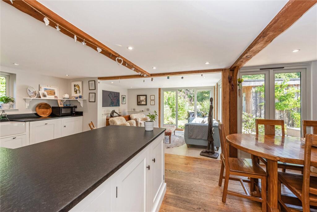 House in East Hampshire, East Meon - View 3