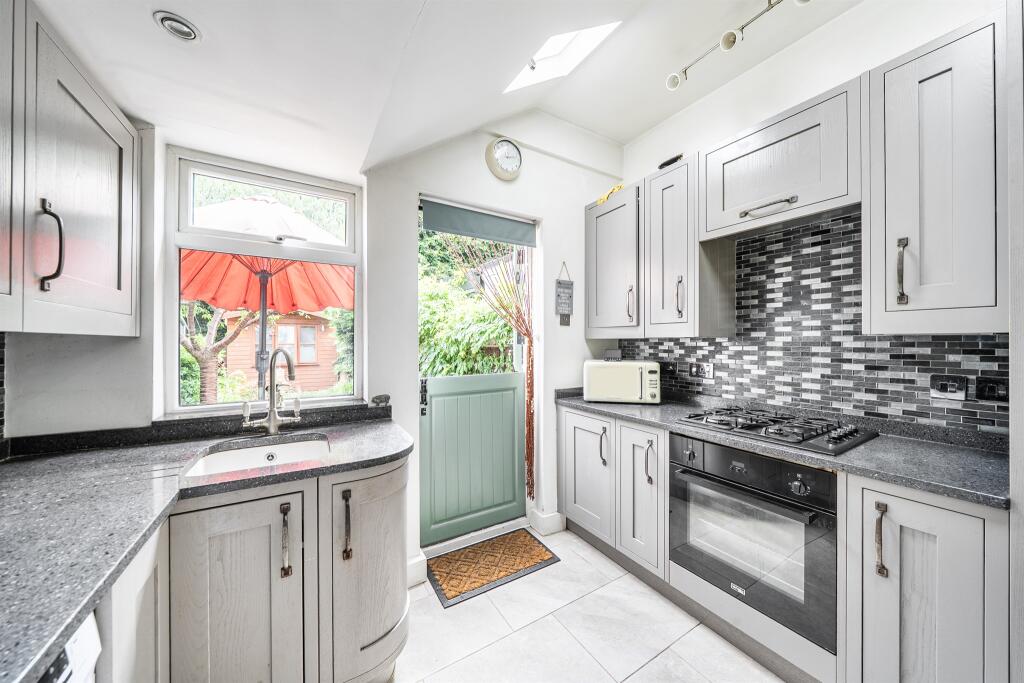 House in St Albans, Redbourn - View 4