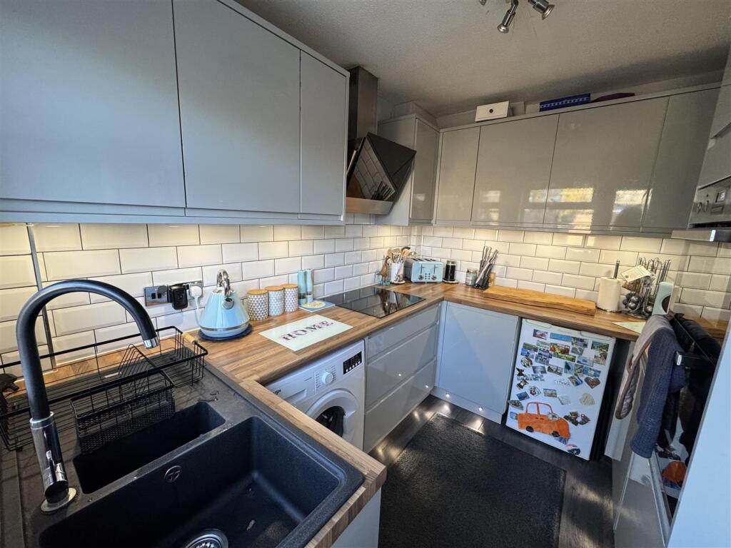 House in Bridport, North Allington - View 4