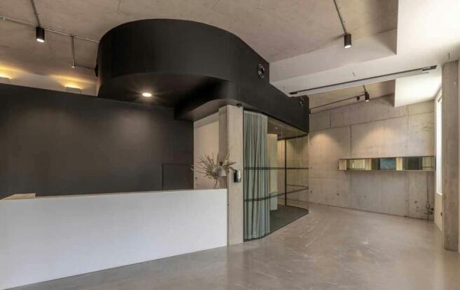 The_Edge_04_Reception.jpg