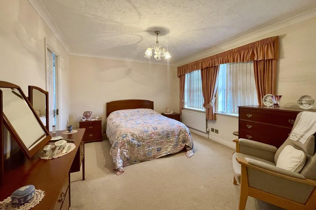 House in Plymouth - View 5