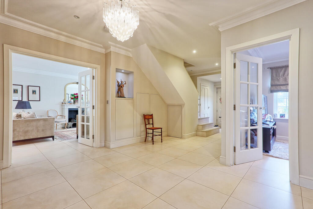 House in Romford - View 4