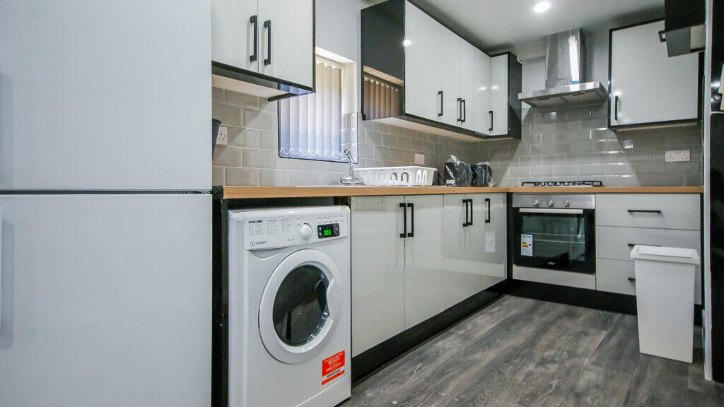Hobart Croft, Birmingham, B7 4JN