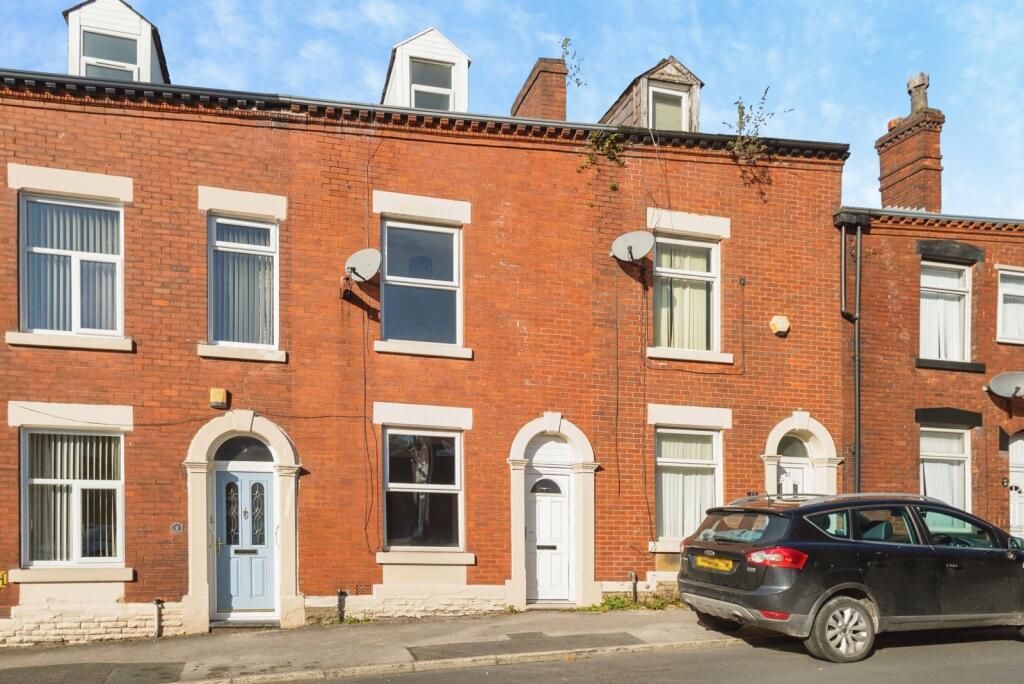 House in Tameside, Greater Manchester - View 2