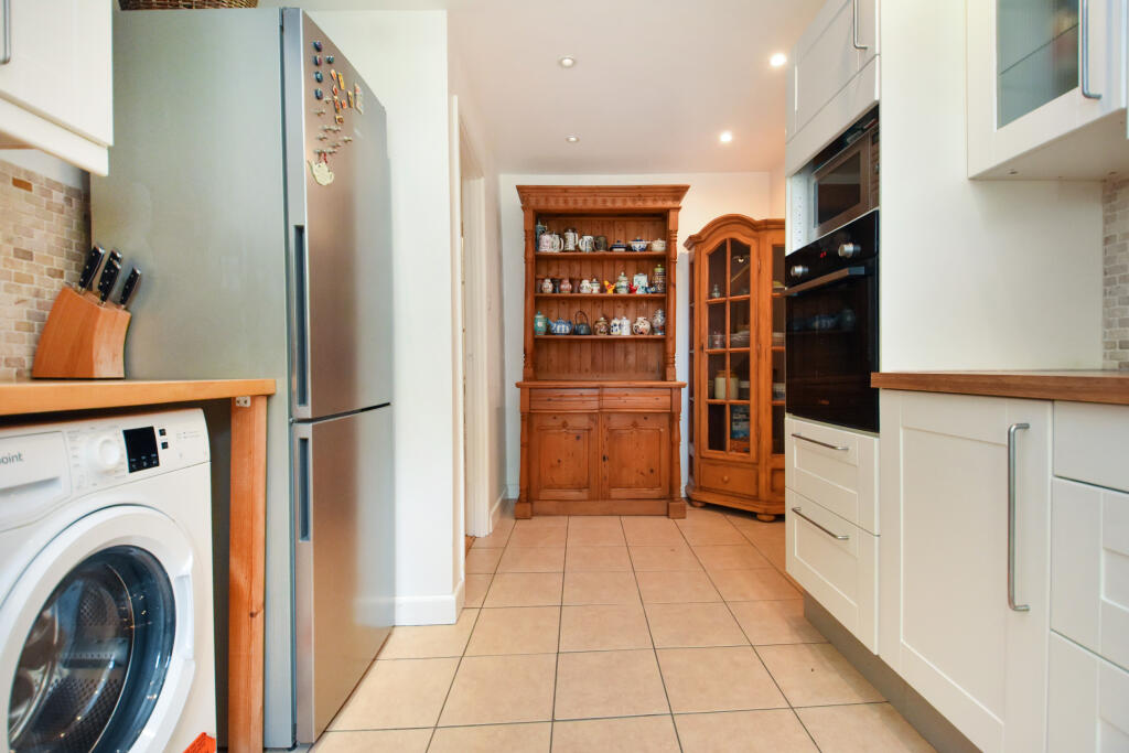 House in Mid Devon, Uffculme - More