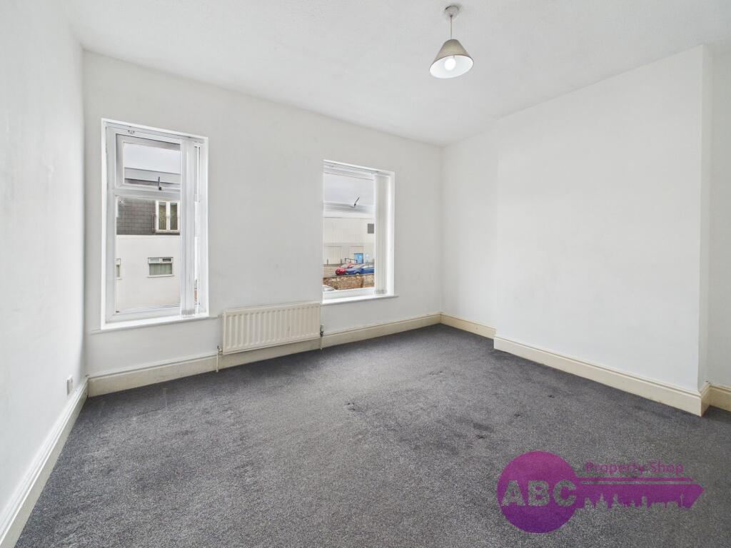 Meadow Lane, Ellesmere Port, Cheshire, CH65 4EW photo 3