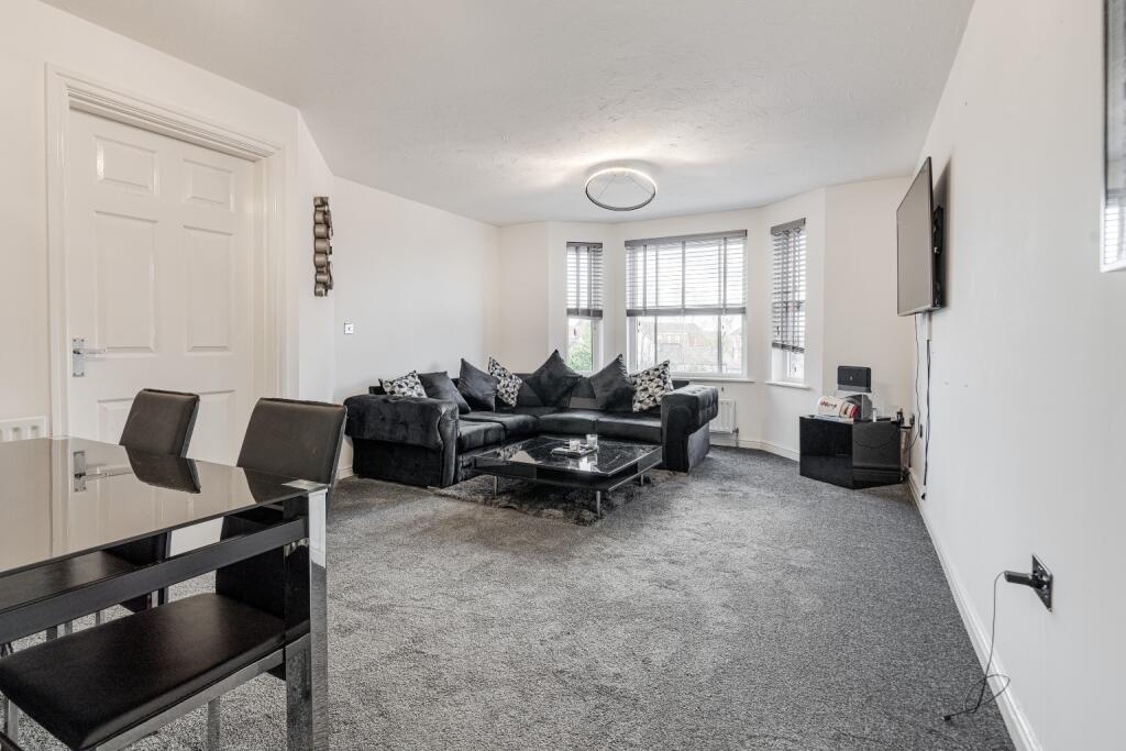 Apartment in Bolton, Greater Manchester - View 3