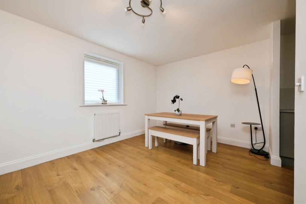 Apartment in St Albans - View 5