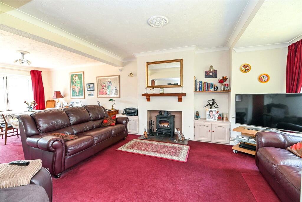 House in New Forest, Old Milton, New Milton - View 2