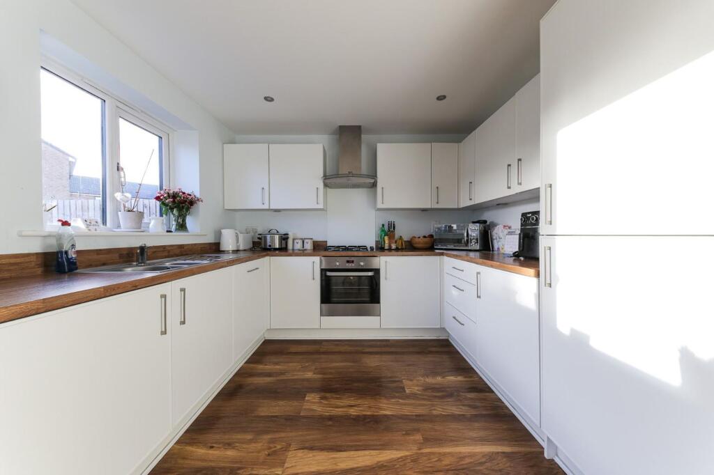 Francis Way, Holystone, NE27 photo 4