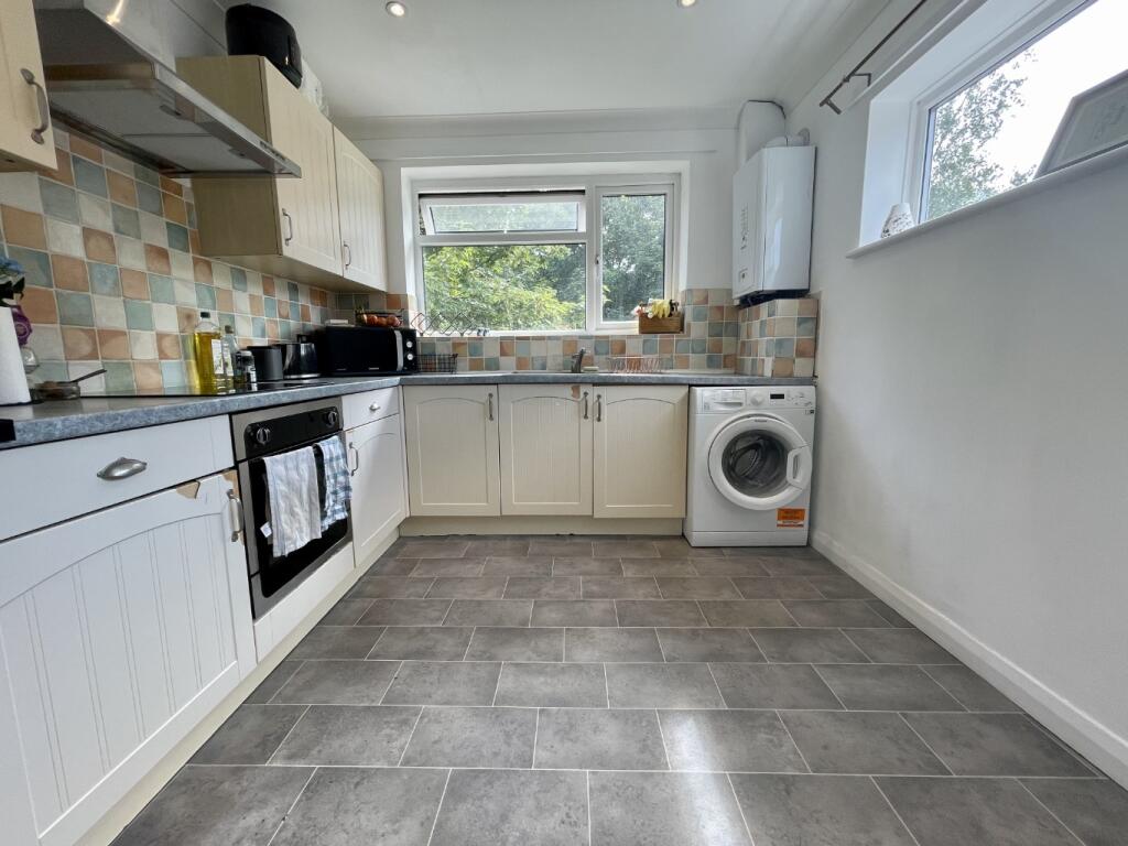 Apartment in Bournemouth, Westbourne - View 5