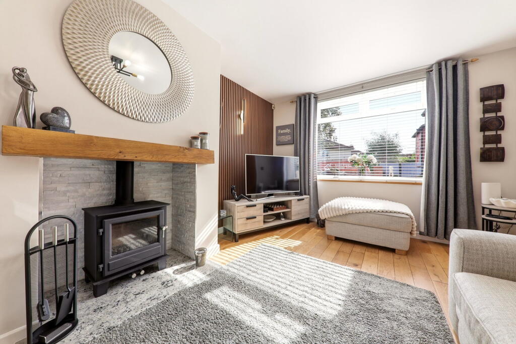 Broadgate Walk, Horsforth, Leeds, LS18 4HF photo 2