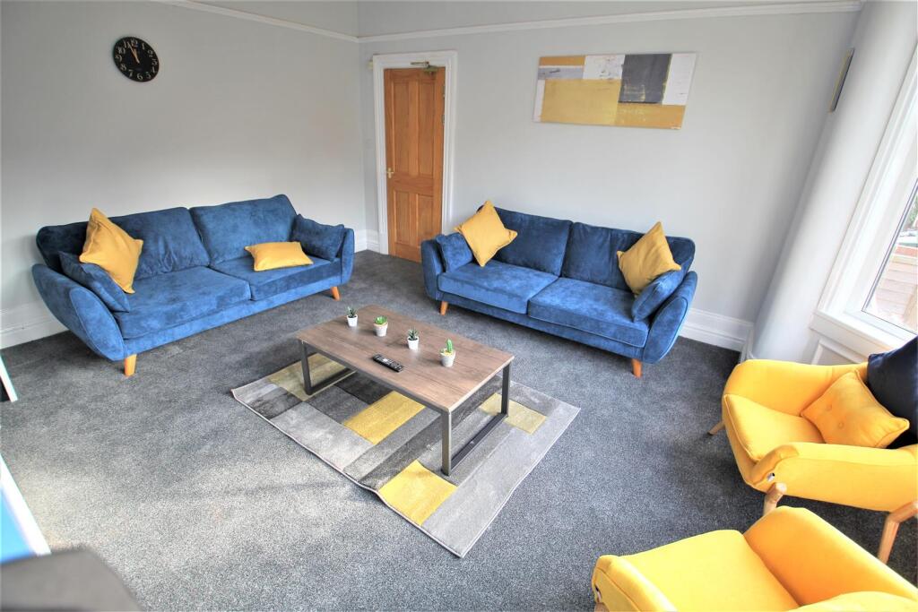 Main image of property: Estcourt Avenue, Headingley, Leeds, West Yorkshire, LS6